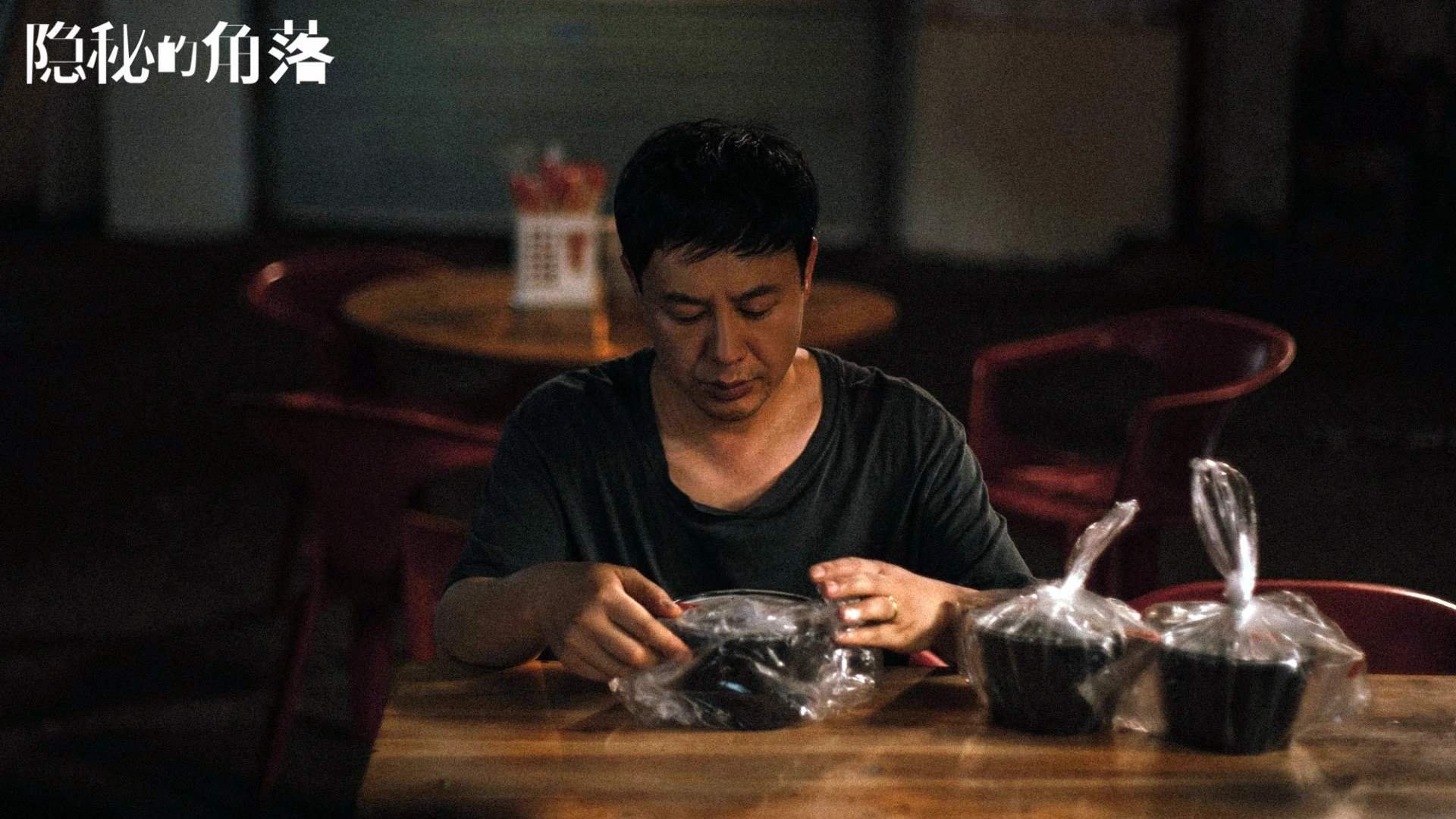 kaiyun体育综合-佛罗伦萨球员集体续约，为球队未来奠定基石，佛罗伦萨队吧