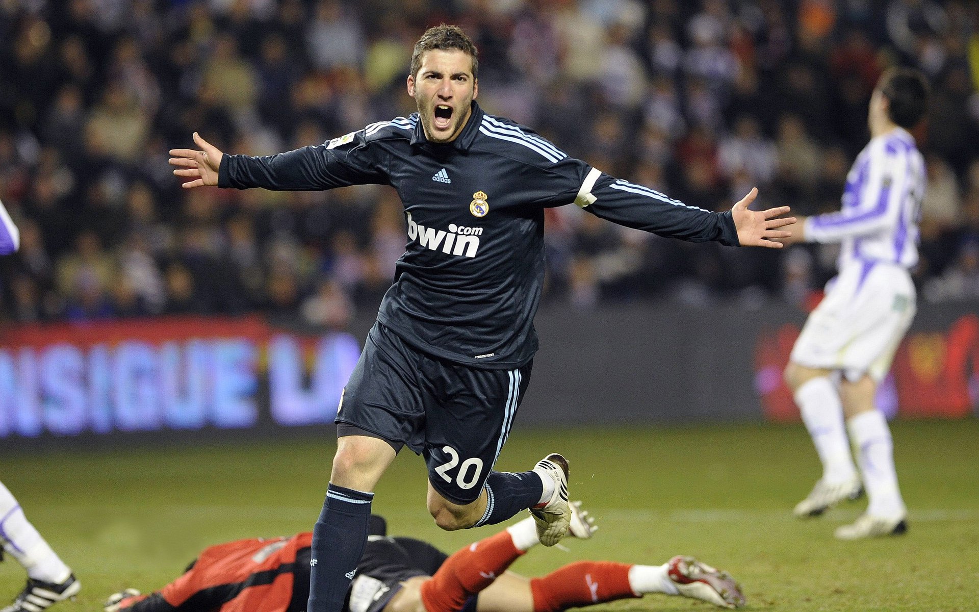 “德甲决战时刻，豪门迎来关键比赛”，德甲落魄豪门