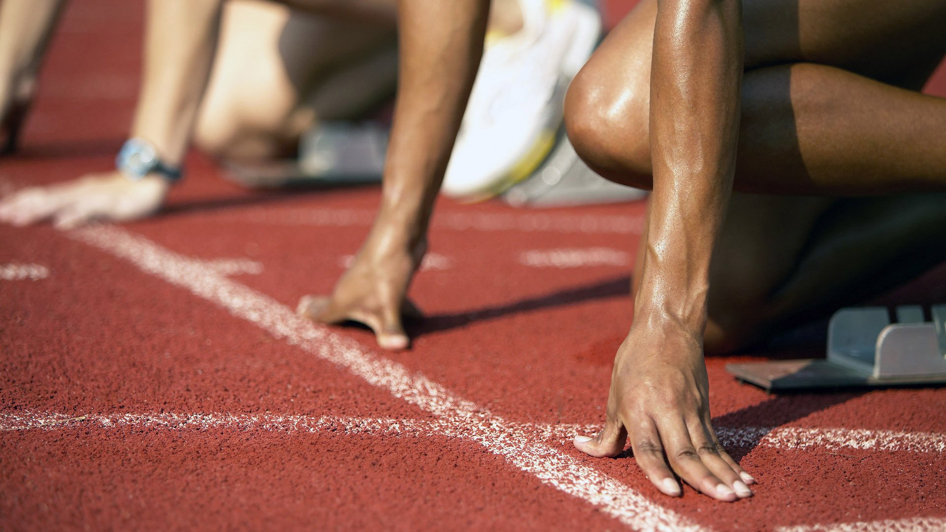 开yun体育-特斯拉F1赛道全新布局揭秘，特斯拉赛车